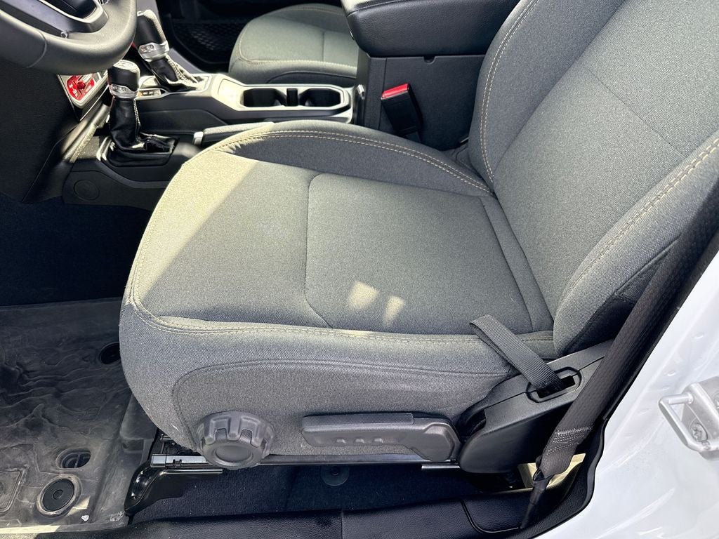 2025 Jeep Wrangler 4-Door Willys 4x4