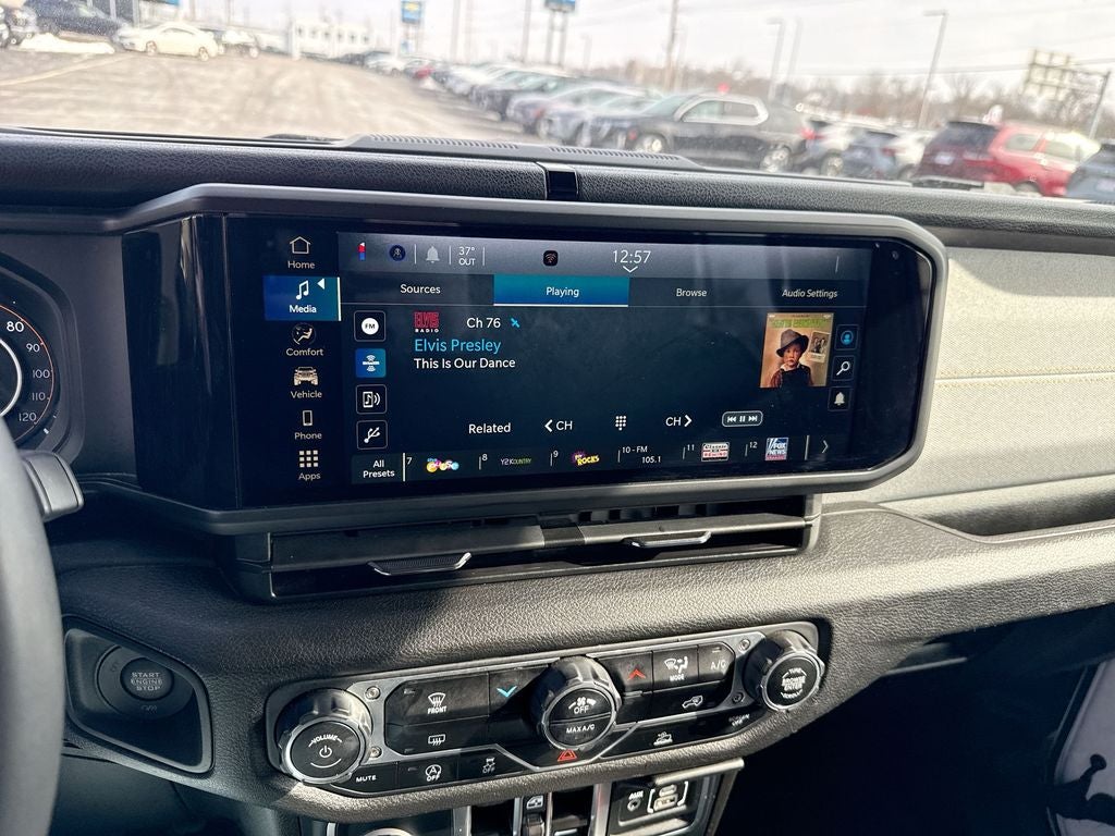 2025 Jeep Wrangler 4-Door Willys 4x4