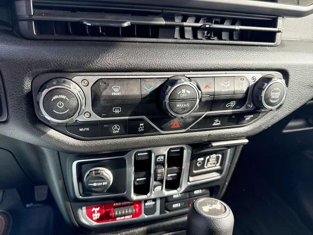 2025 Jeep Wrangler 4-Door Willys 4x4