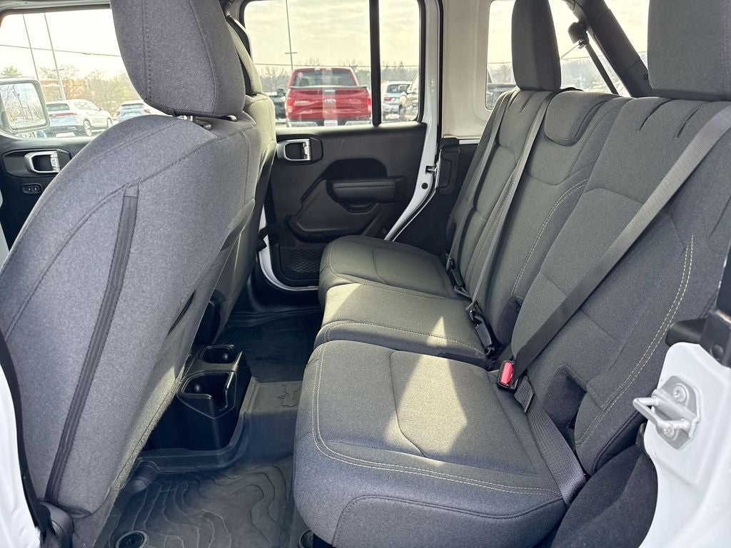 2025 Jeep Wrangler 4-Door Willys 4x4