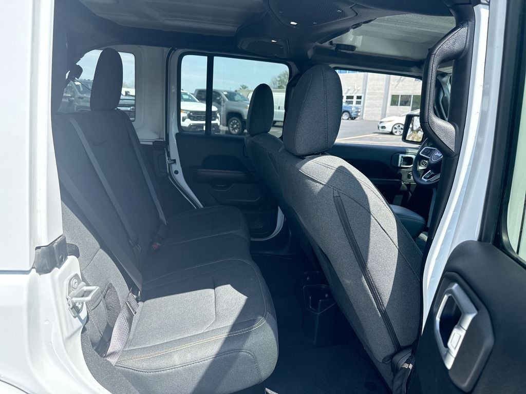 2025 Jeep Wrangler Sahara