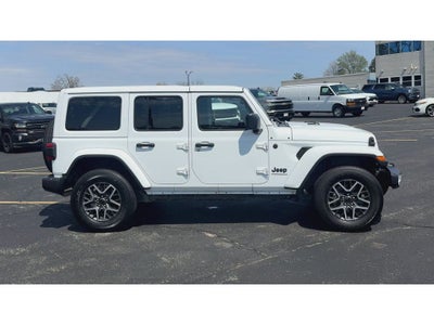 2025 Jeep Wrangler Sahara