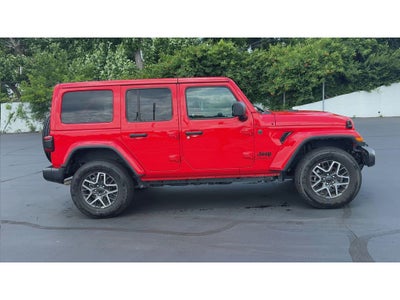 2025 Jeep Wrangler 4-Door Sahara 4x4