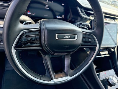 2023 Jeep Grand Cherokee L Overland 4x2