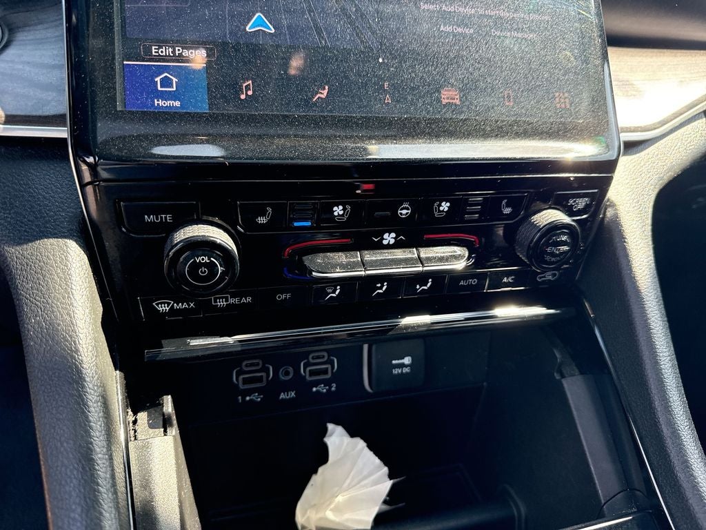 2023 Jeep Grand Cherokee L Overland 4x2