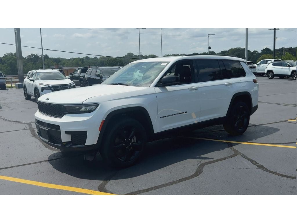 2023 Jeep Grand Cherokee L Altitude 4x4