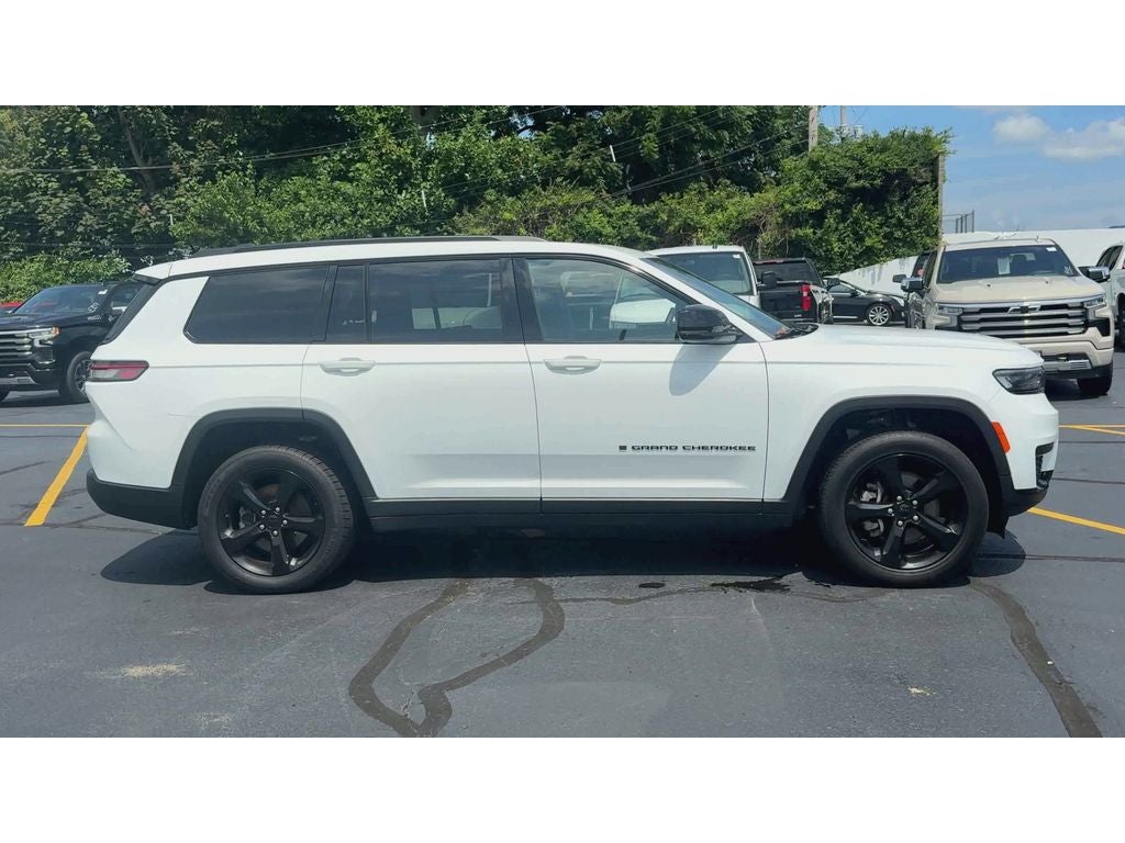 2023 Jeep Grand Cherokee L Altitude 4x4