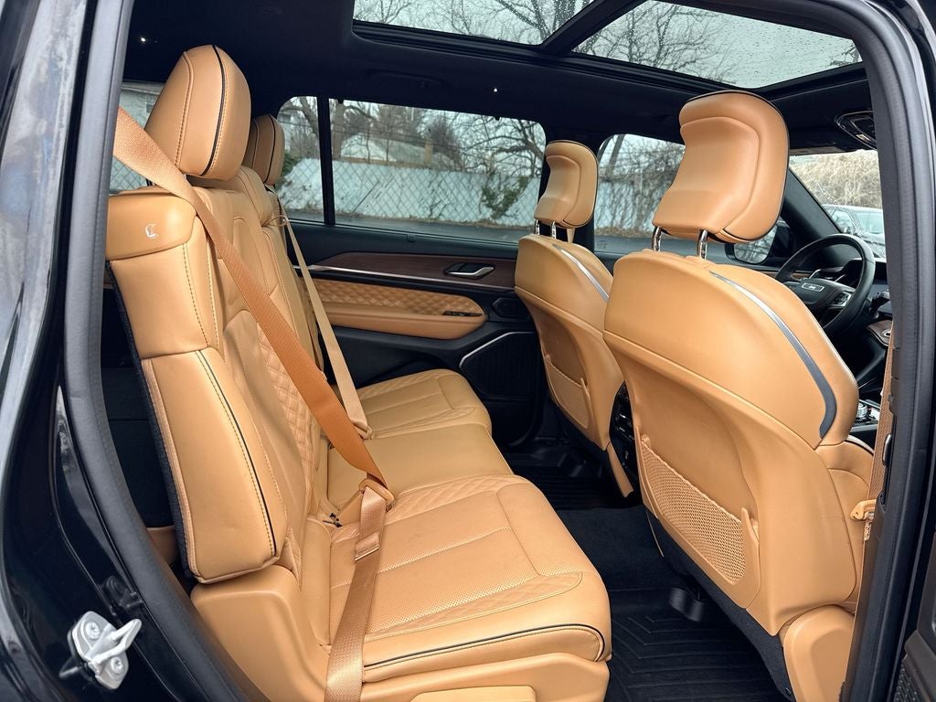 2023 Jeep Grand Cherokee L Summit 4x4