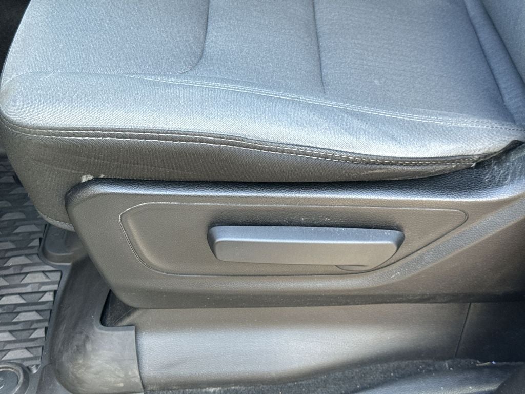 2021 RAM 1500 Big Horn Crew Cab 4x4 5'7" Box