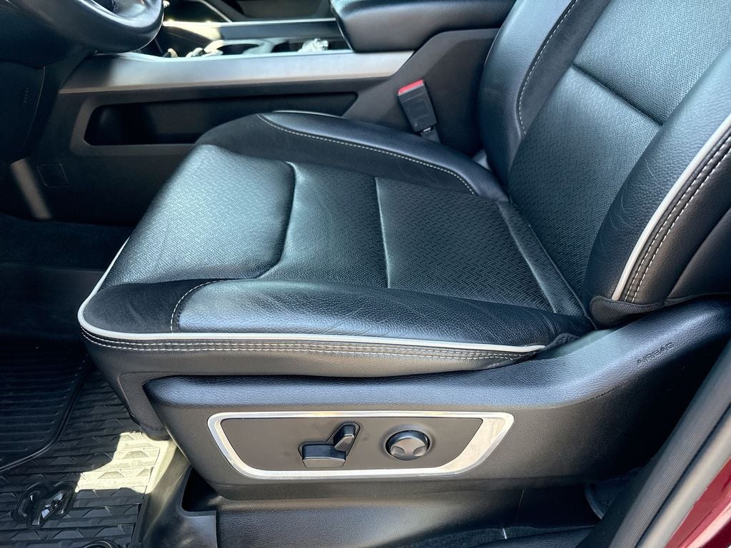2023 RAM 1500 Laramie Crew Cab 4x4 5'7" Box