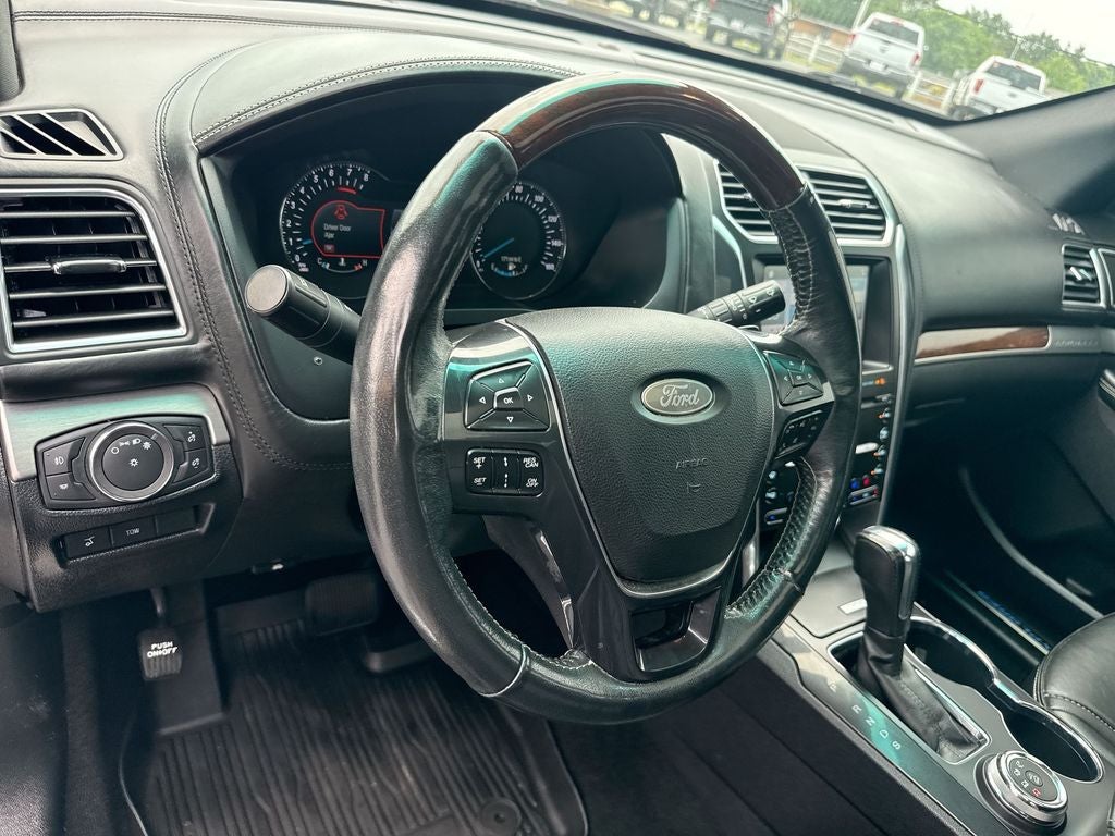 2019 Ford Explorer Platinum