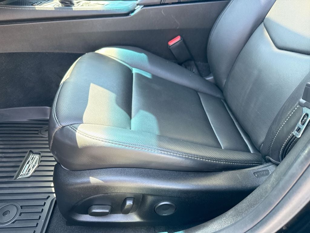 2023 Cadillac CT4 Premium Luxury