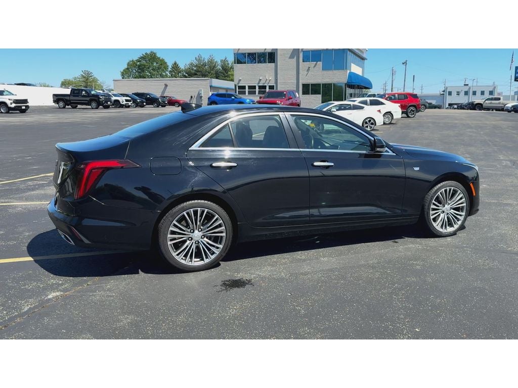 2023 Cadillac CT4 Premium Luxury