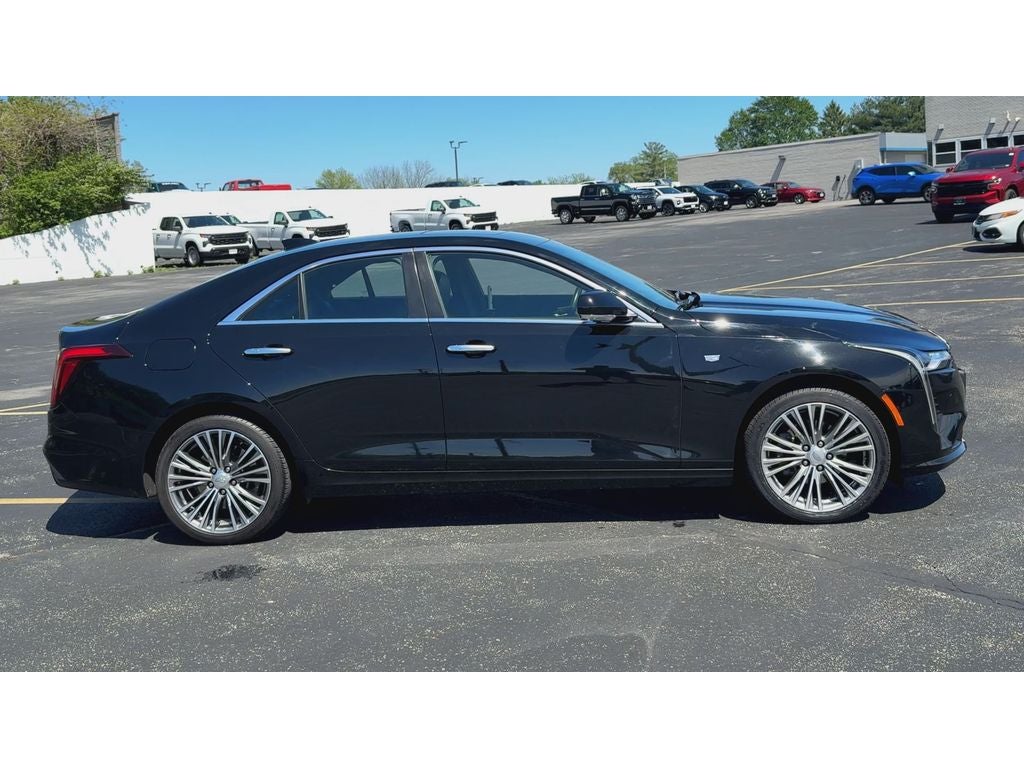 2023 Cadillac CT4 Premium Luxury