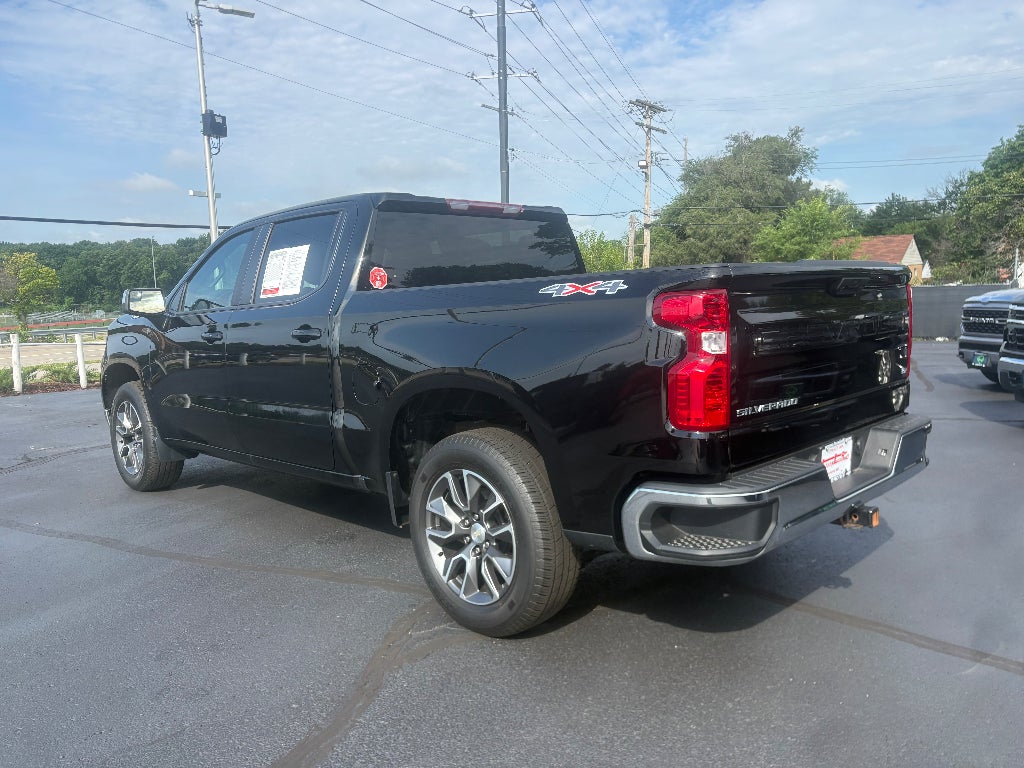 2022 Chevrolet Silverado 1500 LT (2FL)