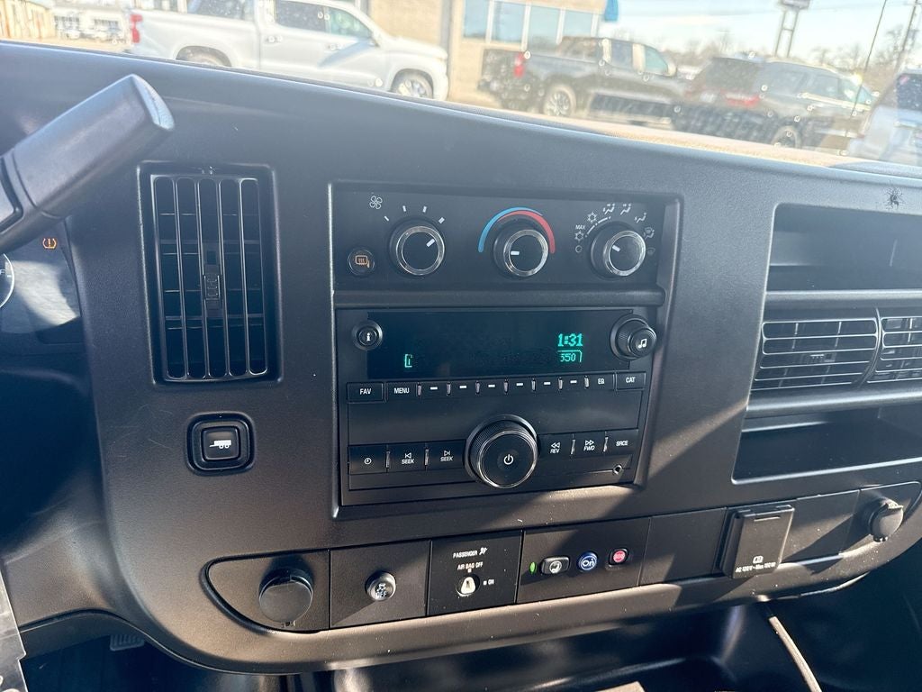 2022 Chevrolet Express Cargo 2500 WT