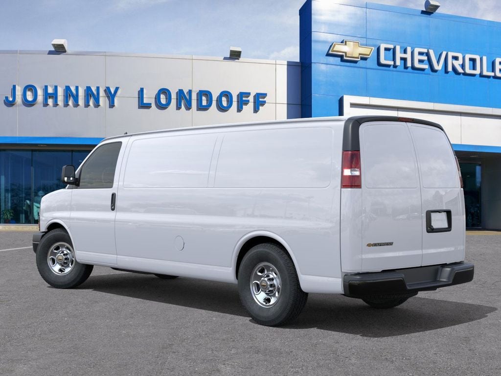 2025 Chevrolet Express Cargo 3500 WT