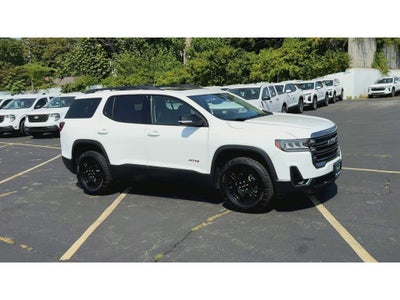 2023 GMC Acadia AT4