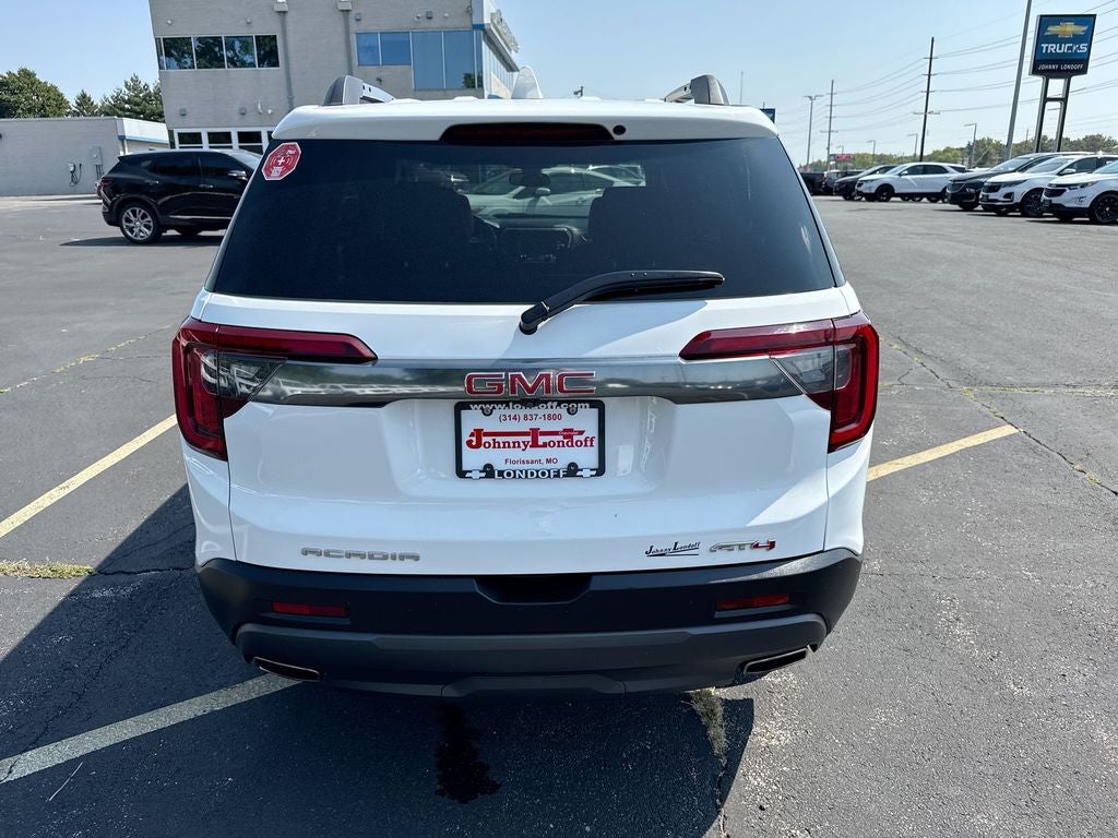 2023 GMC Acadia AT4