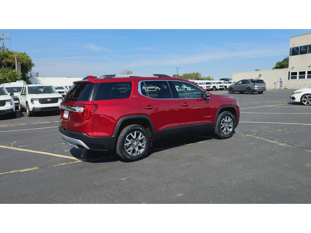 2023 GMC Acadia SLT