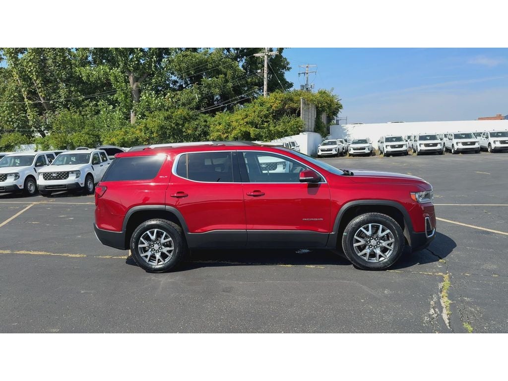 2023 GMC Acadia SLT