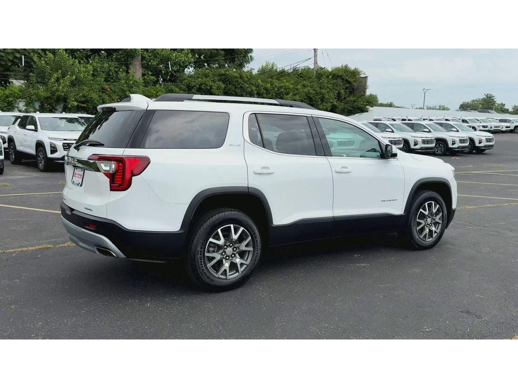 2022 GMC Acadia SLE