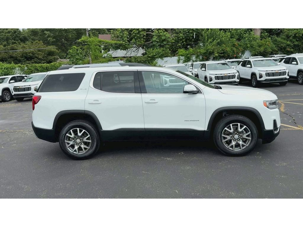 2022 GMC Acadia SLE