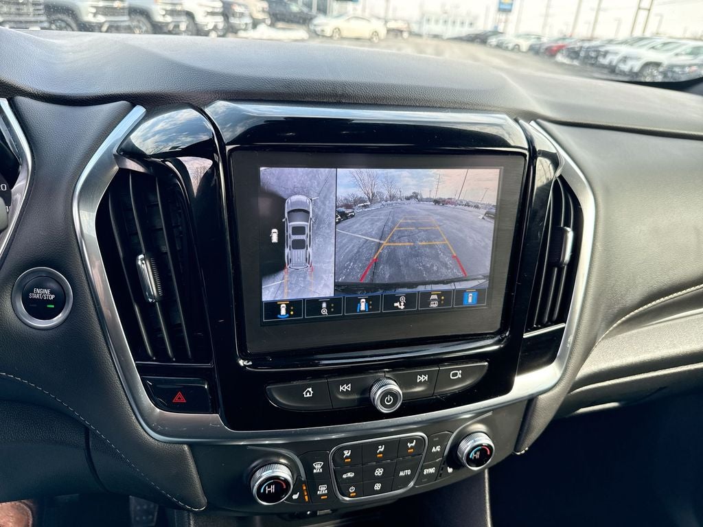 2023 Chevrolet Traverse LT Leather