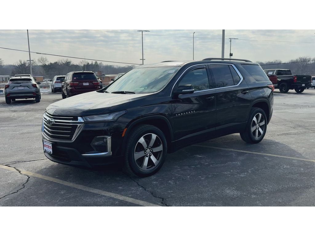 2023 Chevrolet Traverse LT Leather