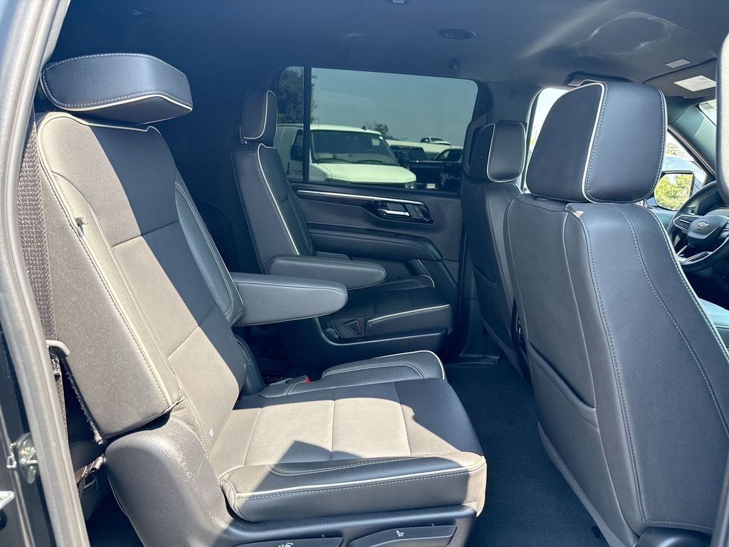 2025 Chevrolet Suburban Premier