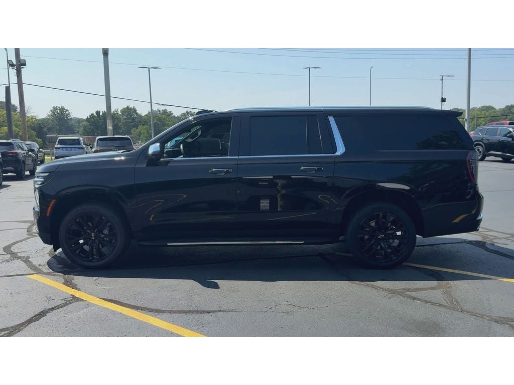 2025 Chevrolet Suburban Premier