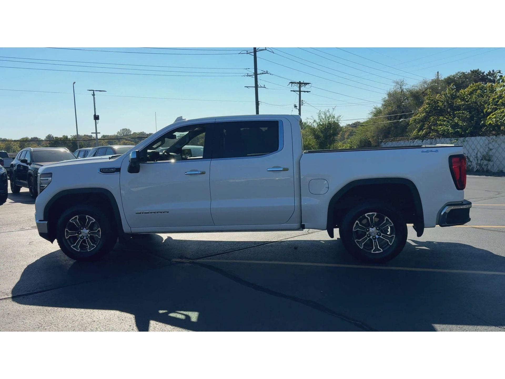 2025 GMC Sierra 1500 SLT
