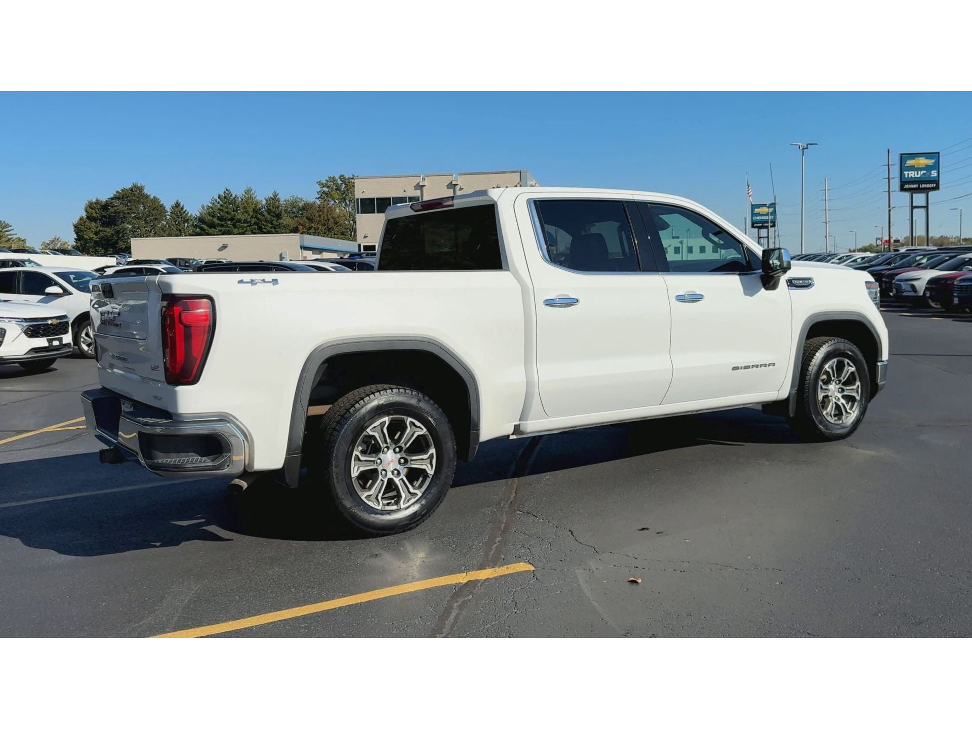 2025 GMC Sierra 1500 SLT