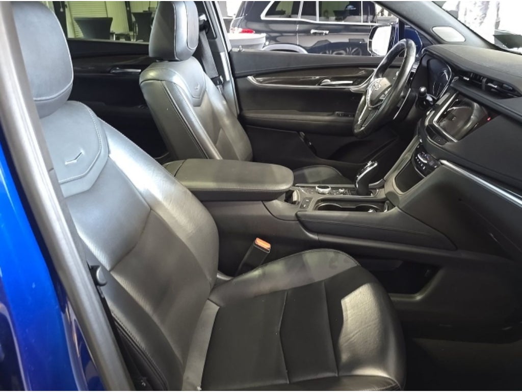2023 Cadillac XT5 AWD Sport