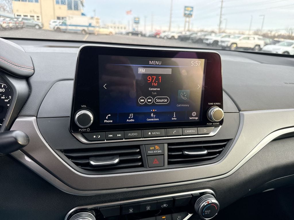 2025 Nissan Altima SR FWD