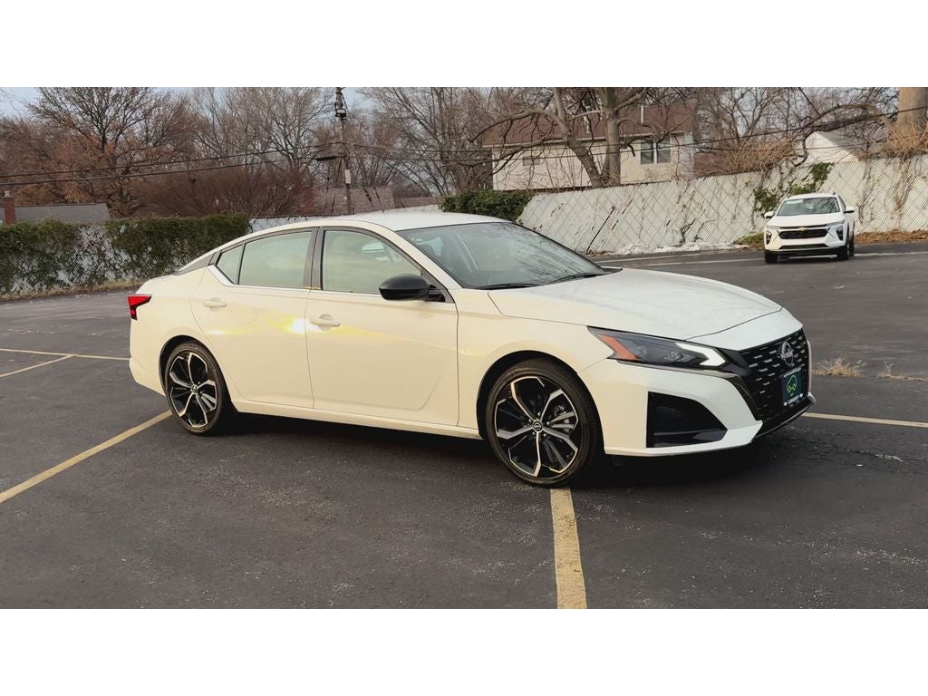 2025 Nissan Altima SR FWD