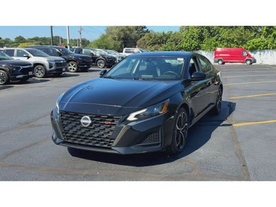 2025 Nissan Altima SR FWD