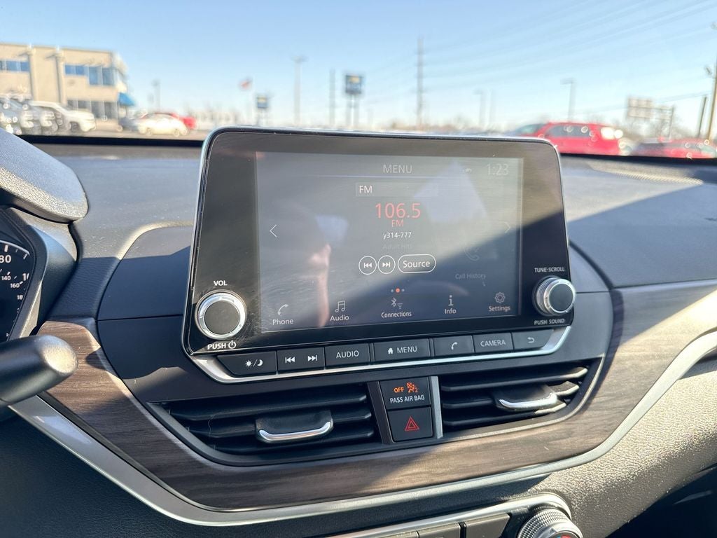 2025 Nissan Altima SV FWD