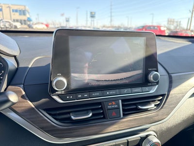 2025 Nissan Altima SV FWD