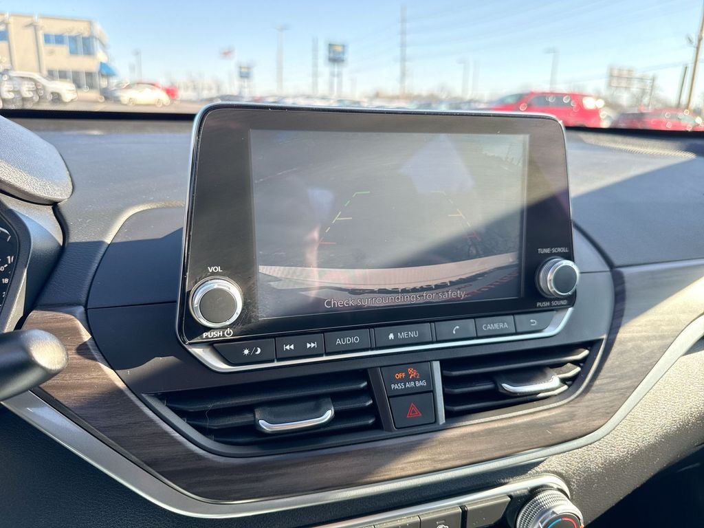 2025 Nissan Altima SV FWD