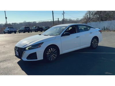 2025 Nissan Altima SV FWD