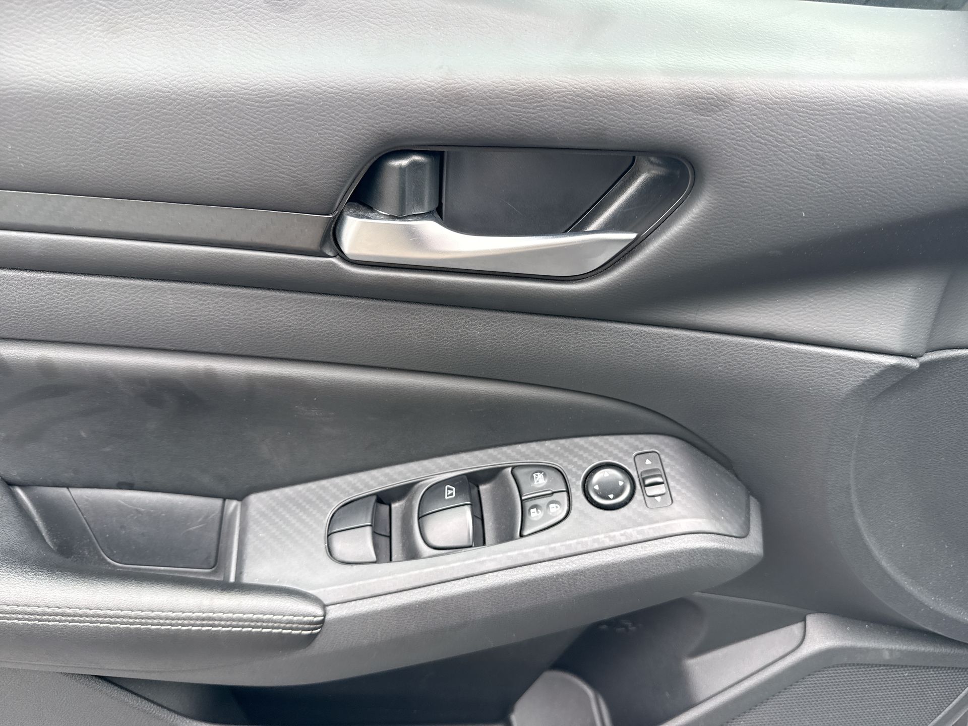 2025 Nissan Altima SV - Photo 19