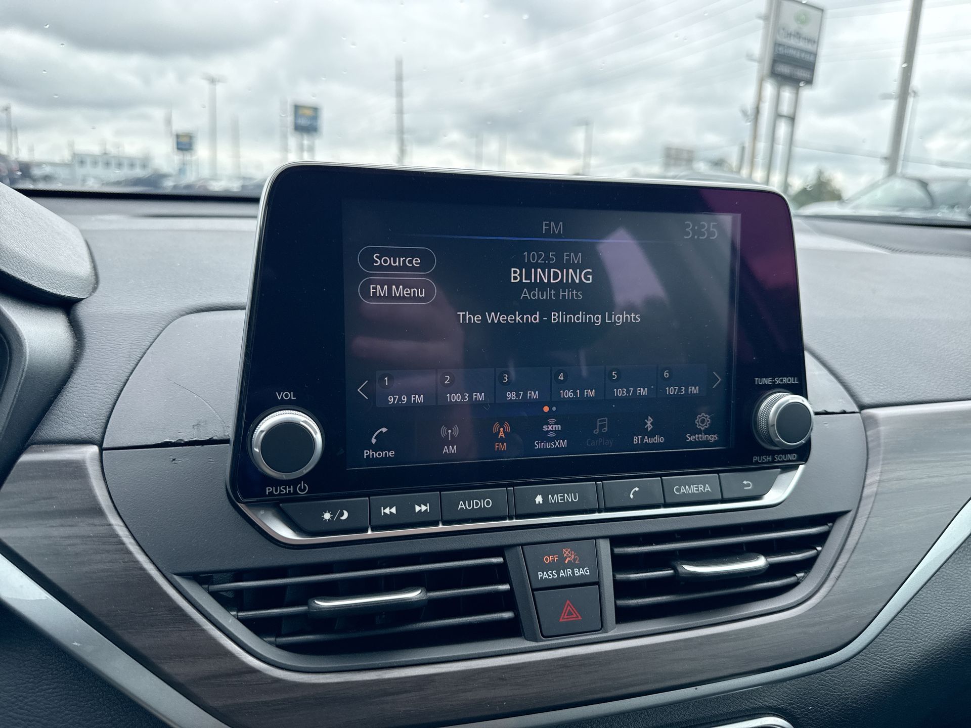 2025 Nissan Altima SV - Photo 22