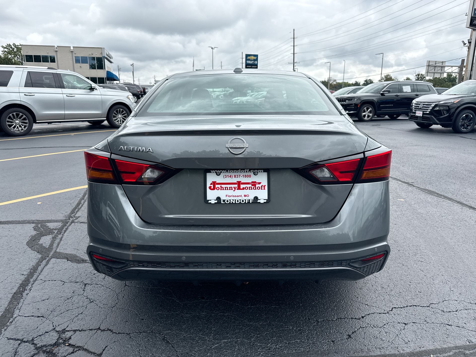 2025 Nissan Altima SV - Photo 27
