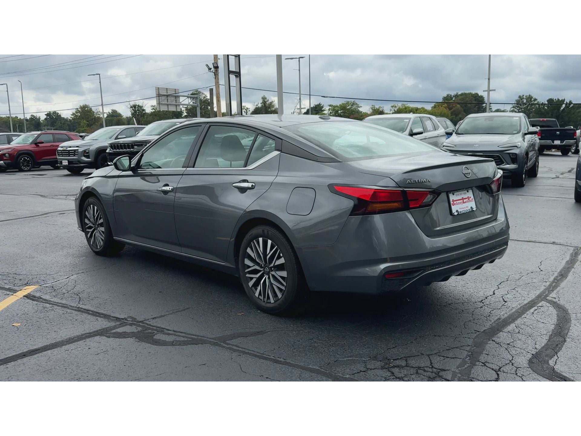 2025 Nissan Altima SV - Photo 6