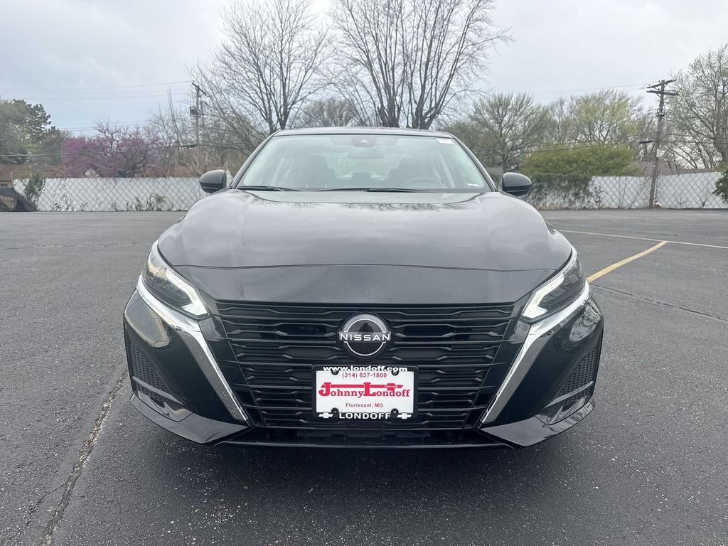 2025 Nissan Altima SV FWD