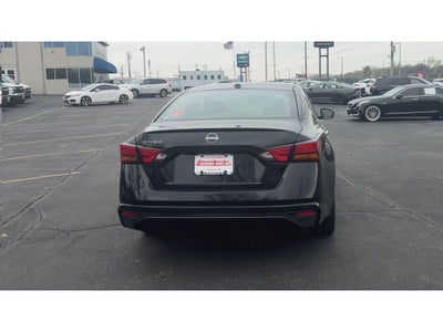 2025 Nissan Altima SV FWD