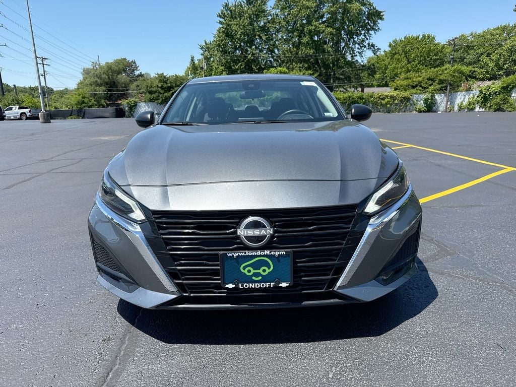 2025 Nissan Altima SV FWD