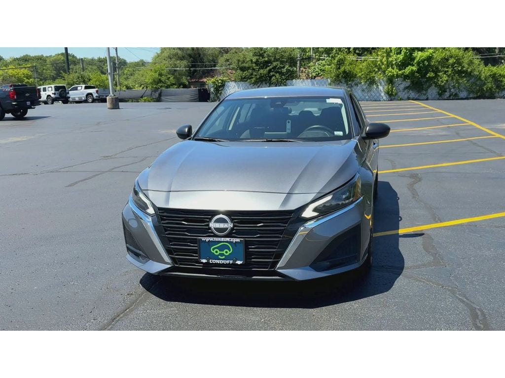 2025 Nissan Altima SV FWD