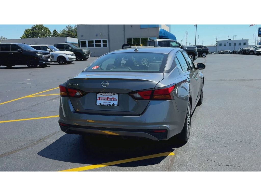 2025 Nissan Altima SV FWD